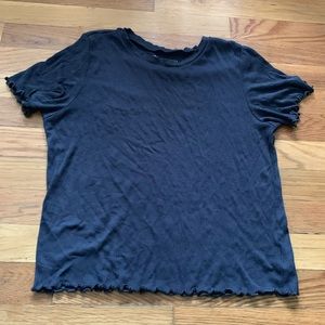 Ribbed Lettuce-Rim Top